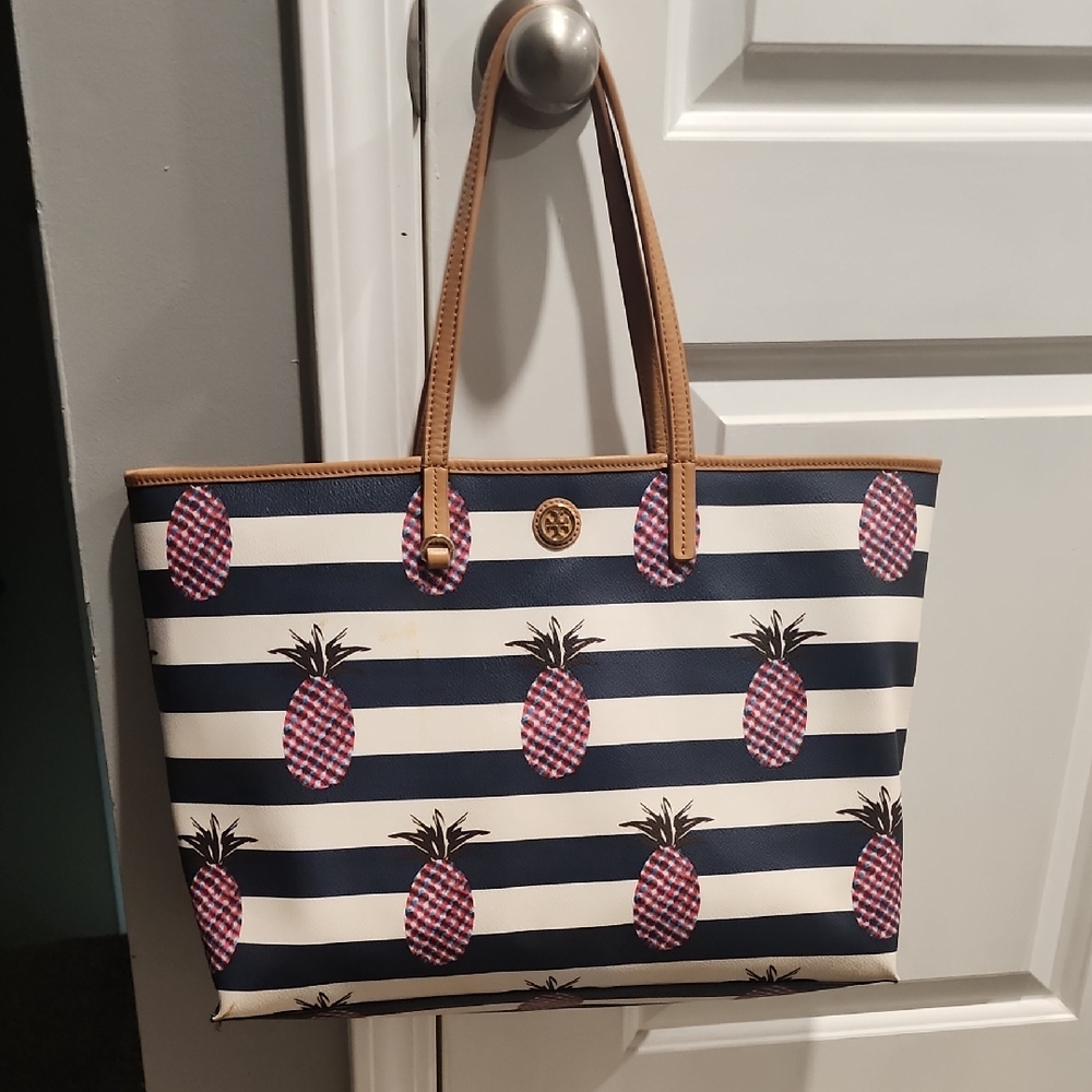 Tory Burch large pineapple stripe tote bag